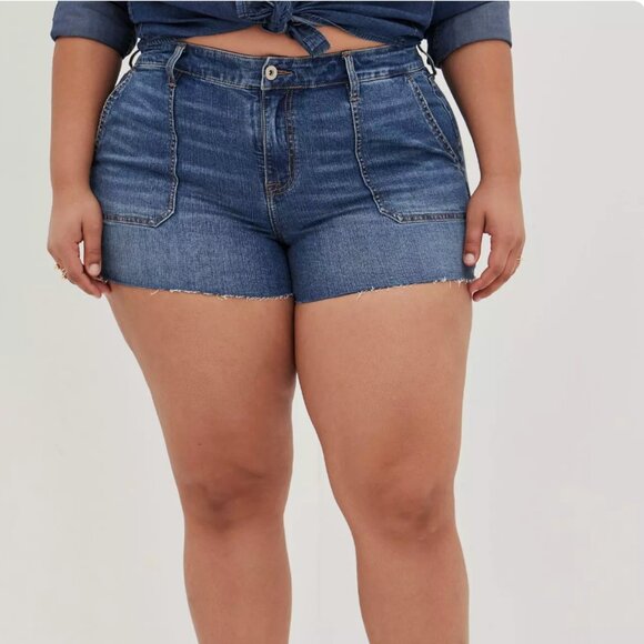 Torrid 28 Vintage Stretch High-Rise 3.5 inch Shorts NWT - Picture 2 of 12